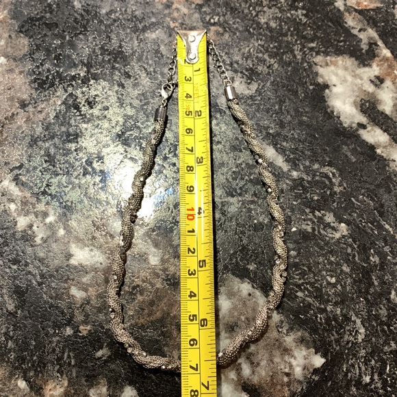 Metal wired with sparkly gem necklace - Picture 7 of 7